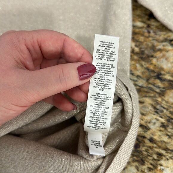 Chico’s Oatmeal Color Metallic Shimmer Turtleneck Pullover Sweater Size XL - Picture 8 of 11